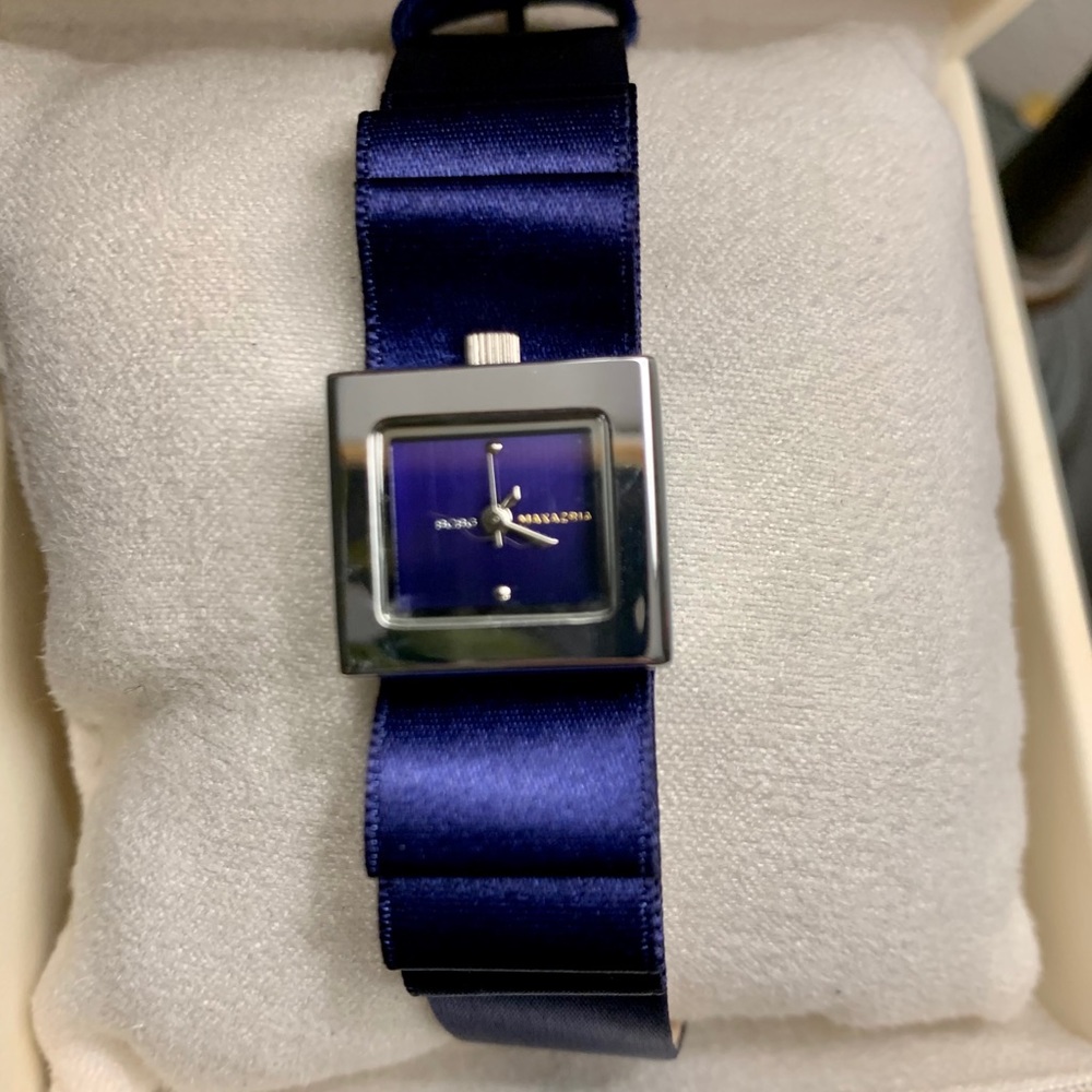BCBGMAXAZRIA ribbon watch
